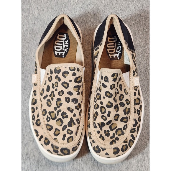 Hey Dude Shoes - Hey Dude sunapee desert Slip On Shoes Women 9 Leopard Print Tan Black Loafer